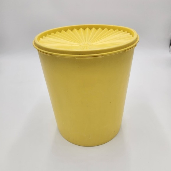 Tupperware Yellow Sunburst Servalier Canister # 807 With Lid Storage Container - Picture 6 of 9